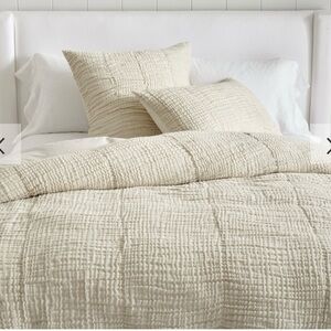 Pottery Barn Cloud Duvet Cover in Flax